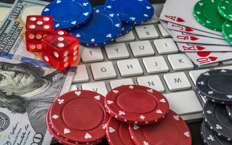 Game Bài Blackjack (Xì Dách) là gì? Luật Rút, Dừng, Gấp đôi và Bảo hiểm.