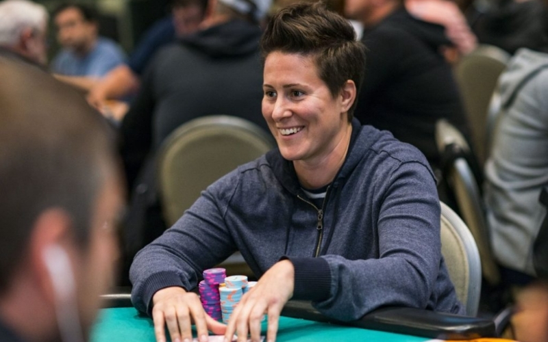 Vanessa Selbst Là Ai? Nữ cao thủ poker giỏi nhất thế giới với 3 vòng tay WSOP