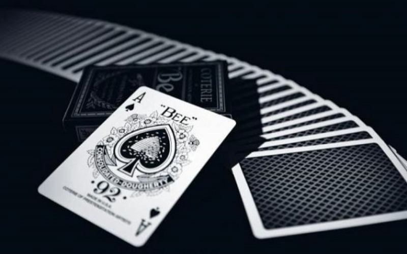 Tại sao quân Át Bích lại quyền lực nhất