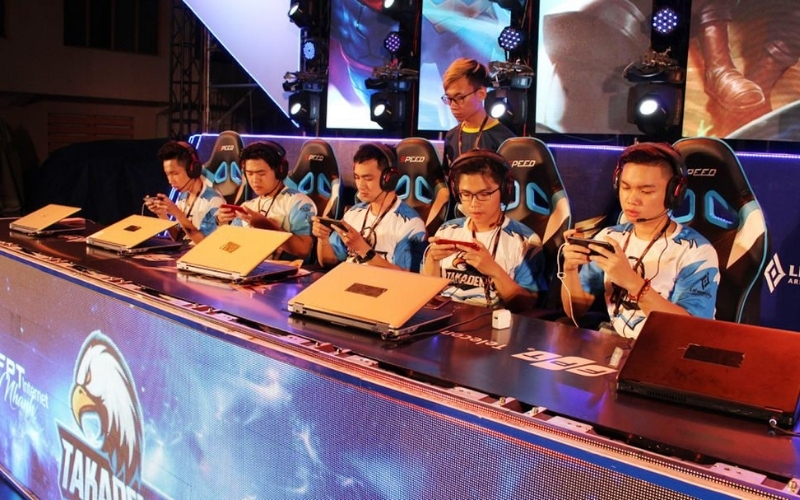 Làm sao để trở thành tuyển thủ chuyên nghiệp